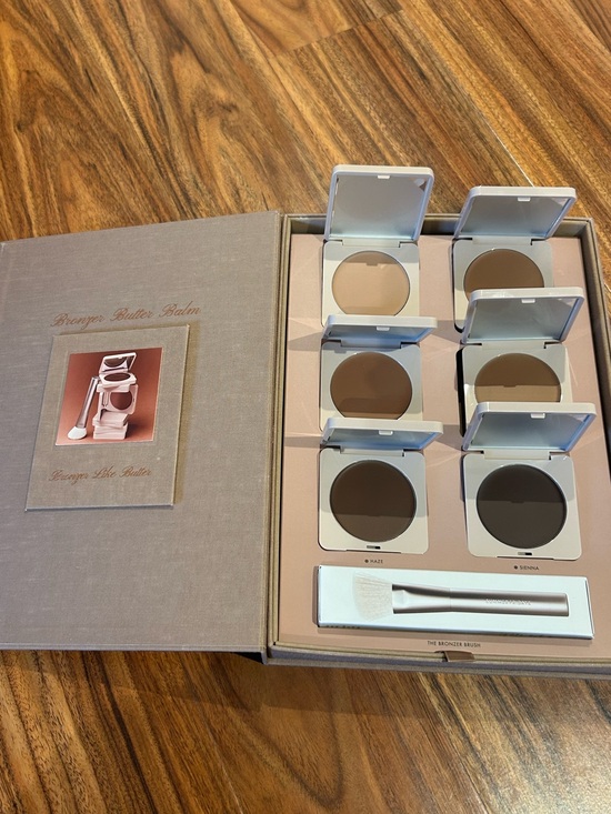 Summer Fridays Other - New summer Fridays bronzer butter balm 6 pack with brush